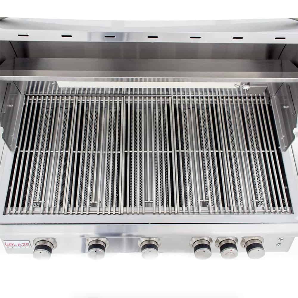 Blaze Grills LTE 40-Inch 5-Burner Built-In Natural Gas Grill with Rear Infrared Burner & Grill Lights