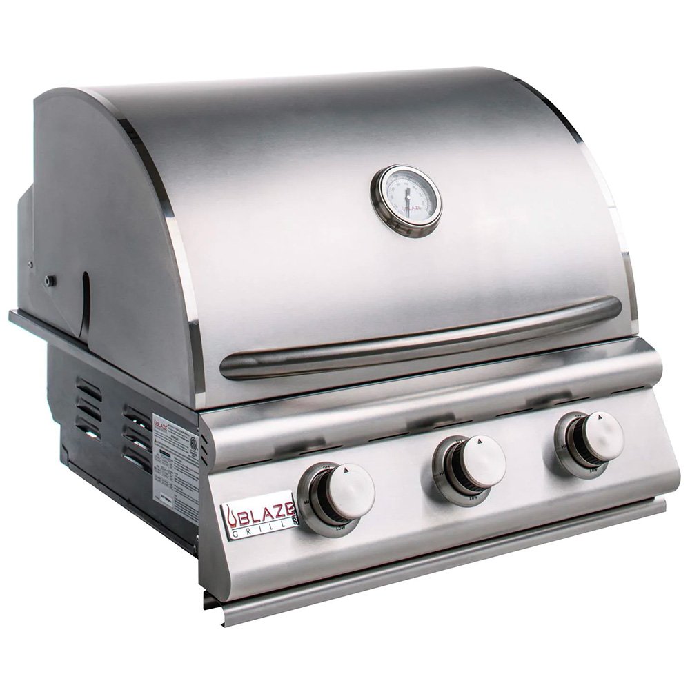Blaze-Grills-Prelude-LBM-25-Inch-3-Burner-Built-In-Natural-Gas-Grill-BLZ-3LBM-NG-Closed-Lid.jpg