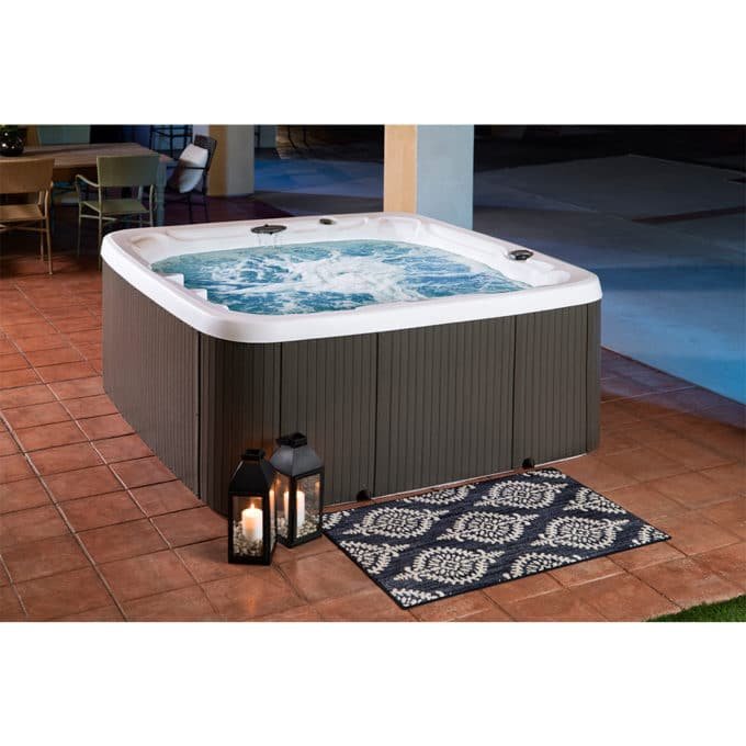 Lifesmart LS700DX 7-Person 90-Jet 220-Volt Spa