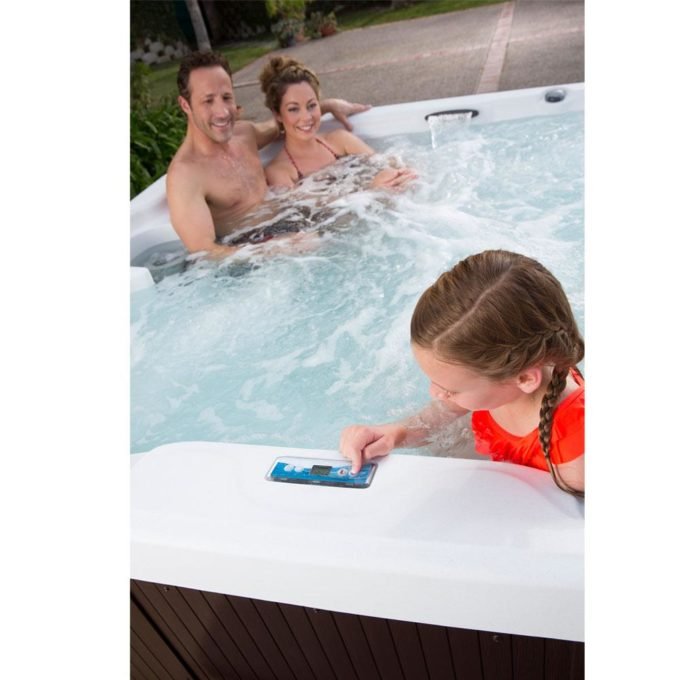Lifesmart Coronado DLX (LS600DX) 7-Person 65-Jet 220-Volt Spa